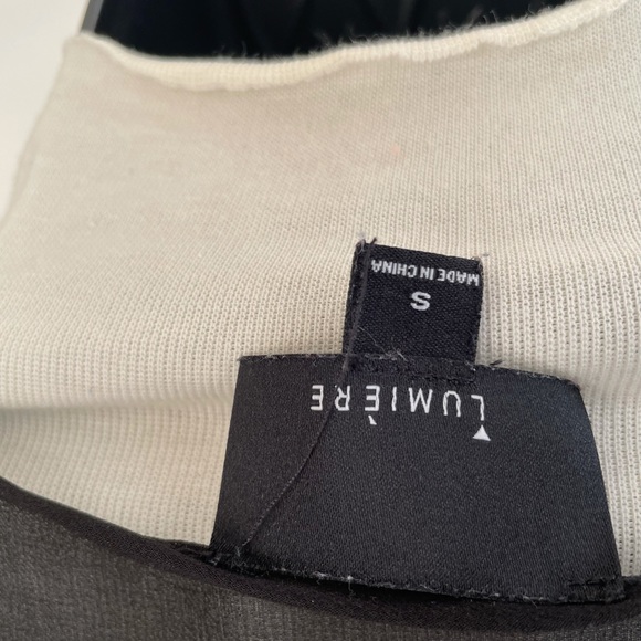 💥ROMPER BY LUMIERE💥 - Picture 4 of 4